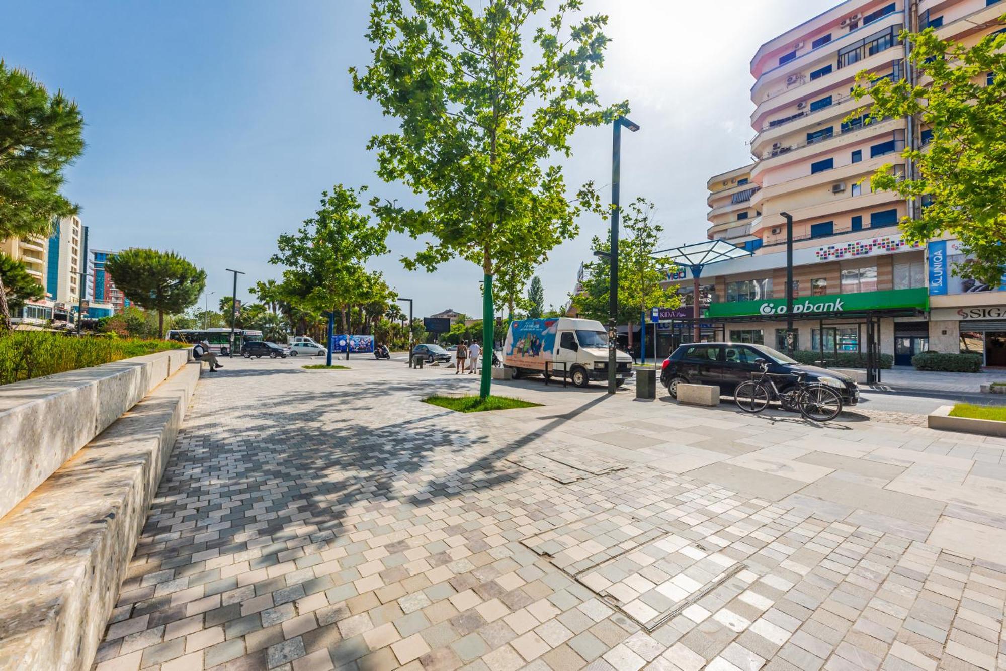 City Center Apartments By Kondo Stays Vlore Exterior photo