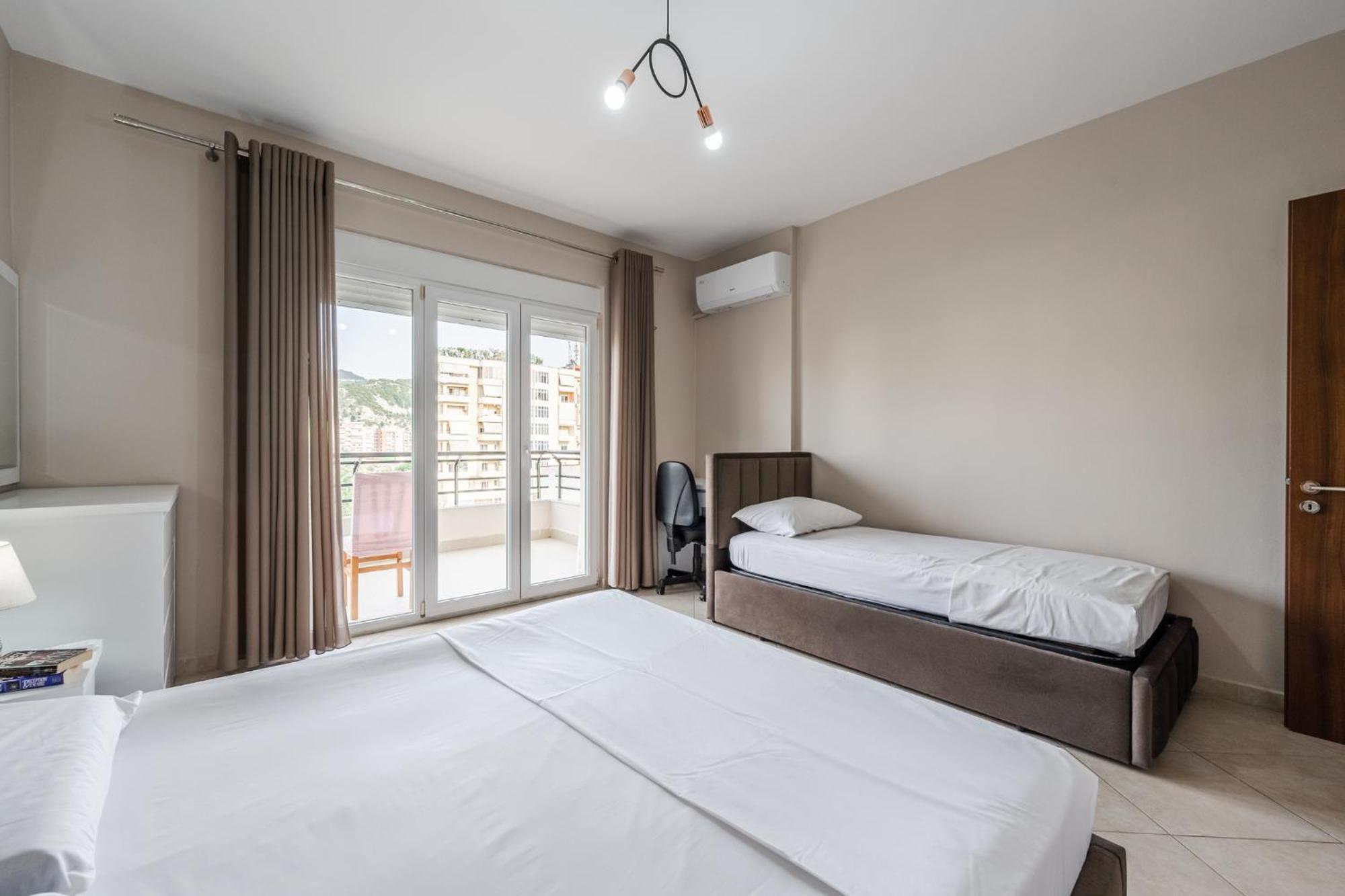 City Center Apartments By Kondo Stays Vlore Exterior photo