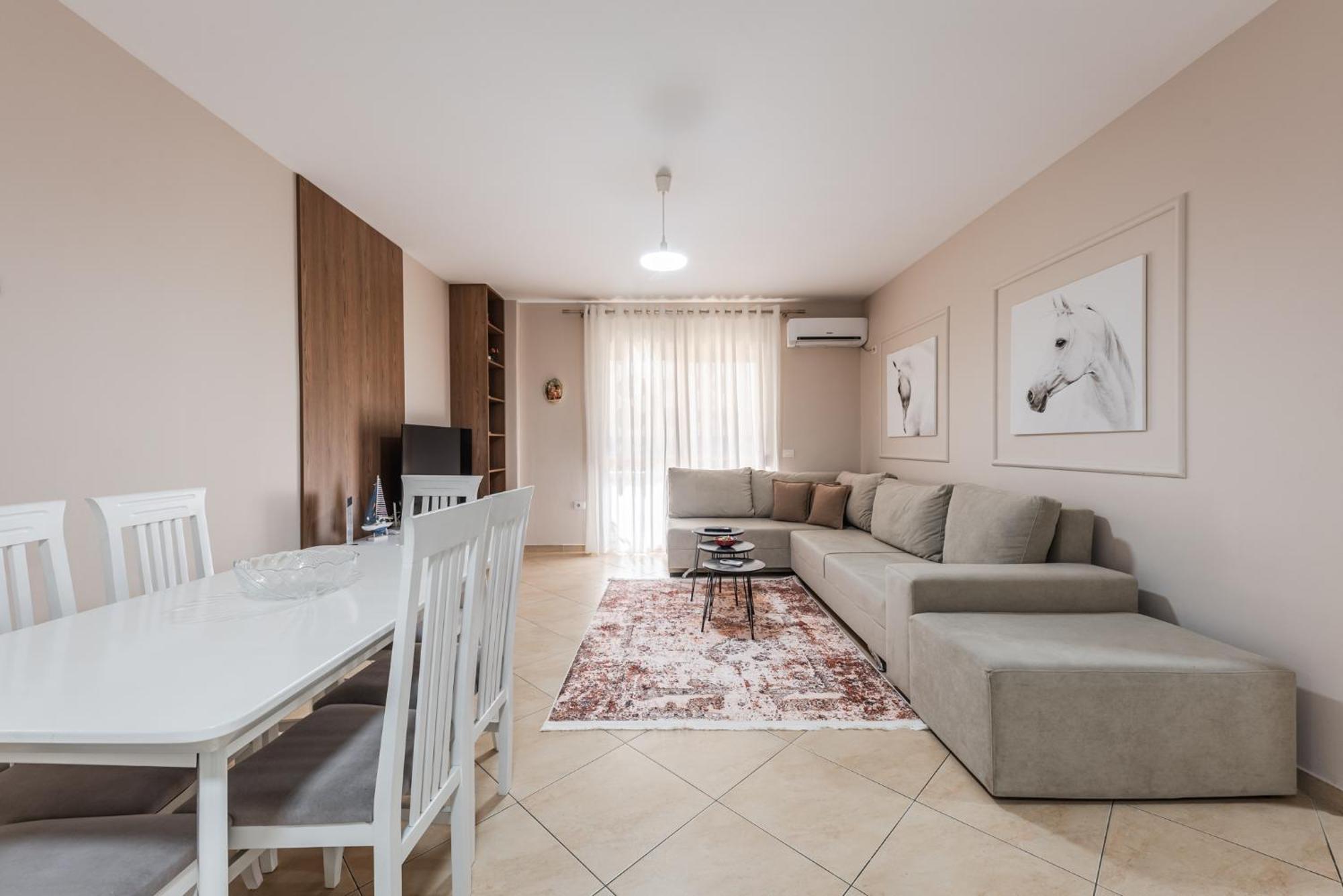 City Center Apartments By Kondo Stays Vlore Exterior photo
