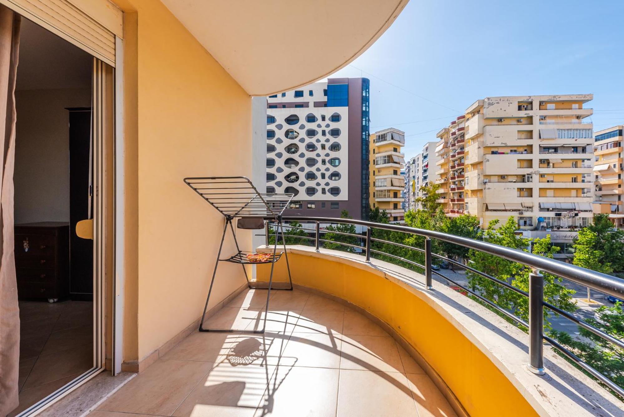 City Center Apartments By Kondo Stays Vlore Exterior photo